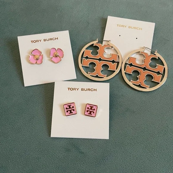 3 for $69🌟 Tory Burch earring sets - Picture 2 of 3